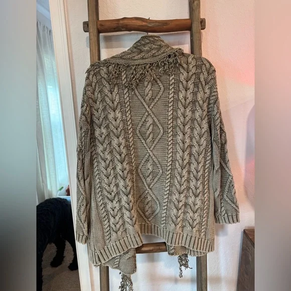 NWT sweater cardigan - Picture 4 of 4